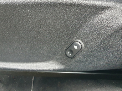 Ford Mondeo Wagon 2.0-16V Limited NAVI/TRHAAK/PDC/CRUISE/CLIMA