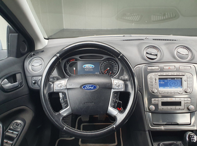 Ford Mondeo Wagon 2.0-16V Limited NAVI/TRHAAK/PDC/CRUISE/CLIMA