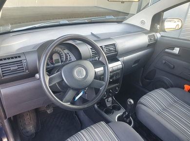 Volkswagen Fox 1.2 Trendline Basic