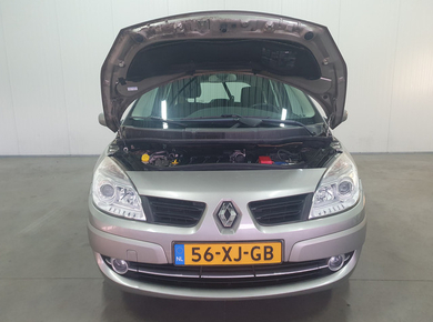 Renault Grand Scénic 2.0-16V Tech Line CLIMA/TRHAAK/CRUISE/LMV