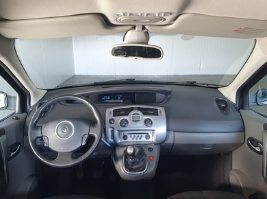 Renault Grand Scénic 2.0-16V Tech Line CLIMA/TRHAAK/CRUISE/LMV