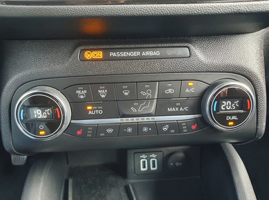 Ford FOCUS Wagon 1.0 EcoBoost Hybrid ST Line Business NAVI/LED/KEYLESS/LMV/STOELVERW