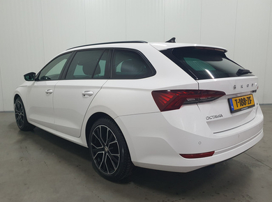 Škoda Octavia Combi 1.5 e-TSI Business Edition NAVI/PDC/LED/CRUISE/AIRCO/LMV