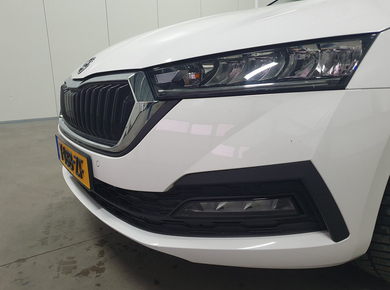 Škoda Octavia Combi 1.5 e-TSI Business Edition NAVI/PDC/LED/CRUISE/AIRCO/LMV