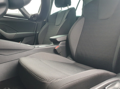 Škoda Octavia Combi 1.5 e-TSI Business Edition NAVI/PDC/LED/CRUISE/AIRCO/LMV