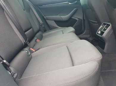 Škoda Octavia Combi 1.5 e-TSI Business Edition NAVI/PDC/LED/CRUISE/AIRCO/LMV