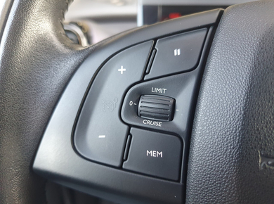 Citroën C4 Cactus 1.2 PureTech Shine NAVI/TRHAAK/CRUISE/STOELVERW