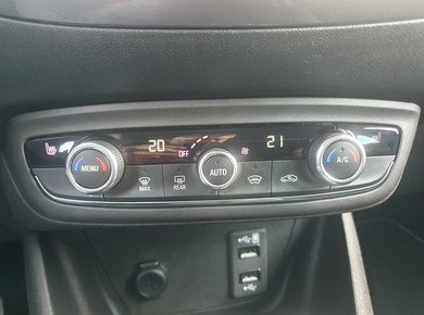 Opel Crossland X 1.2 Turbo Innovation NAVI/CAMERA/CRUISE/STOELVERW