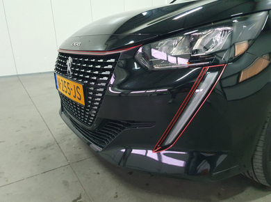 Peugeot 208 1.2 PureTech Active Pack NAVI/PDC/AIRCO/LMV