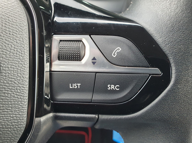 Peugeot 208 1.2 PureTech Active Pack NAVI/PDC/AIRCO/LMV