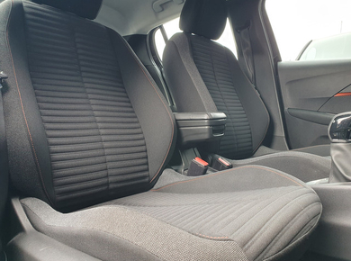 Peugeot 208 1.2 PureTech Active Pack NAVI/PDC/AIRCO/LMV