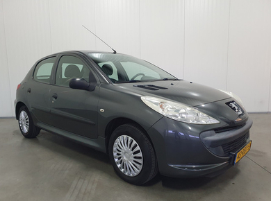 Peugeot 206+ 1.1 Accent AIRCO/EL.PAKKET/TRHAAK
