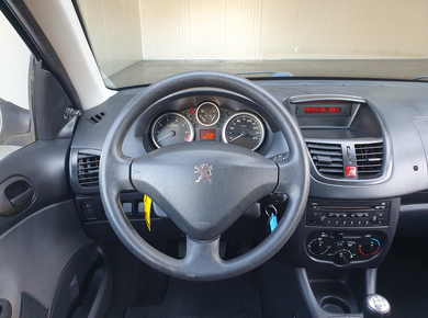 Peugeot 206+ 1.1 Accent AIRCO/EL.PAKKET/TRHAAK