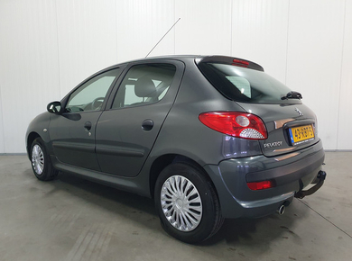 Peugeot 206+ 1.1 Accent AIRCO/EL.PAKKET/TRHAAK