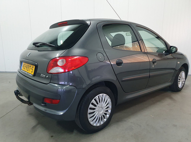 Peugeot 206+ 1.1 Accent AIRCO/EL.PAKKET/TRHAAK