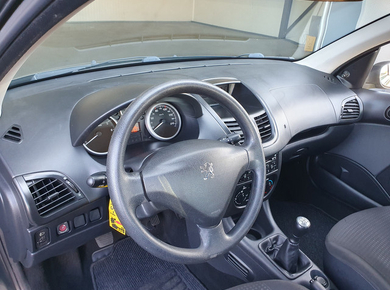 Peugeot 206+ 1.1 Accent AIRCO/EL.PAKKET/TRHAAK