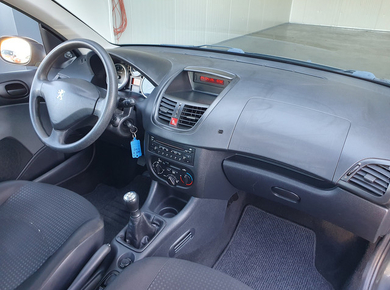 Peugeot 206+ 1.1 Accent AIRCO/EL.PAKKET/TRHAAK