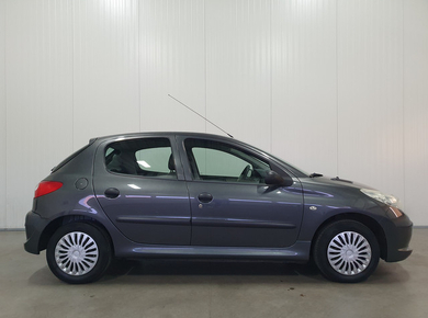 Peugeot 206+ 1.1 Accent AIRCO/EL.PAKKET/TRHAAK