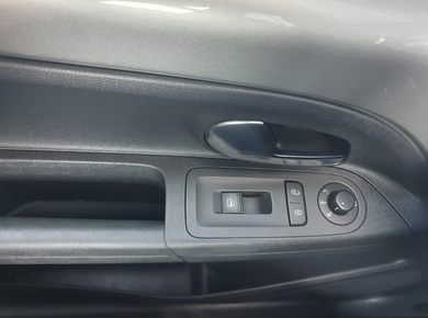 Volkswagen up! 1.0 high up! BlueMotion NAVI/CRUISE/PDC/AIRCO/LMV