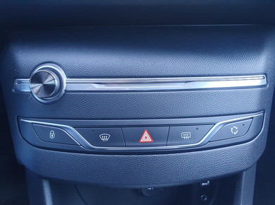 Peugeot 308 SW 1.2 PureTech Blue Lease Premium NAVI/PDC/CRUISE/TRHAAK