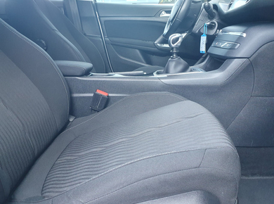 Peugeot 308 SW 1.2 PureTech Blue Lease Premium NAVI/PDC/CRUISE/TRHAAK