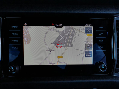 Škoda Kodiaq 1.5 TSI Business Edition PDC/TREKH./CARPLAY/NAVI/CRUISE/AIRCO/LMV