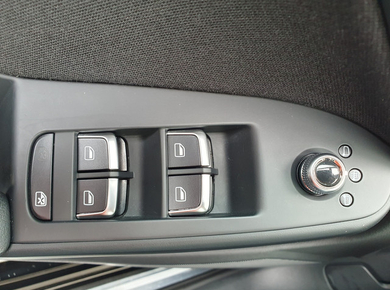 Audi A4 Avant 1.8 TFSI Business Edition PDC/XENON/NAVI/CRUISE/CLIMA/LMV