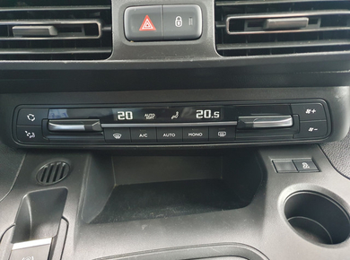 Opel Combo Tour 1.2 Turbo L1H1 Edition PANO/CRUISE/CARPLAY/TRHAAK/LMV