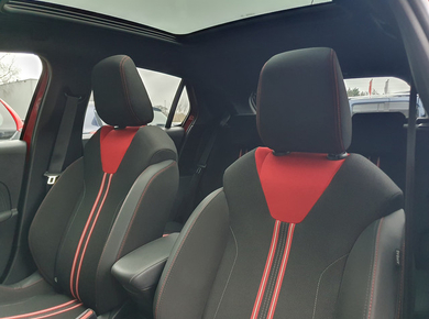 Opel Corsa 1.2 GS Line PANO/NAVI/LED/TRHAAK/LMV/CAMERA