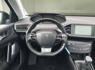 Peugeot 308 1.6 BlueHDi Blue Lease Executive PANO/NAVI/PDC/CRUISE/CLIMA/LMV