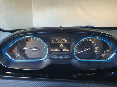 Peugeot 2008 1.2 PureTech Allure NAVI/CARPLAY/CRUISE/