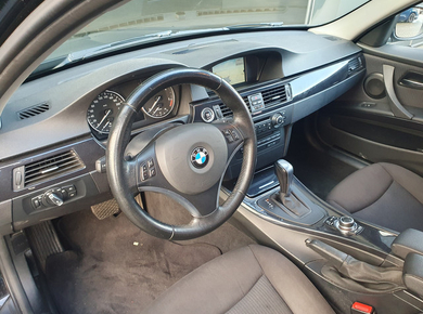 BMW 3 Serie Touring 320d ALLEEN EXPORT! NAVI/CRUISE/CLIMA/STOELVERW