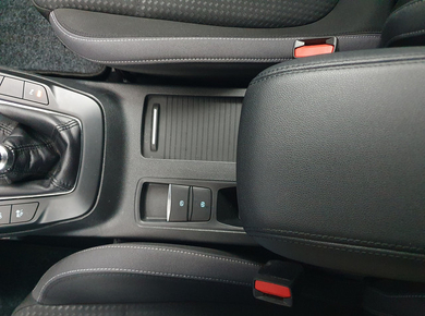 Ford FOCUS Wagon 1.0 EcoBoost Hybrid Trend Edition Business NAVI/CAMERA/CRUISE/TRHAAK/LMV