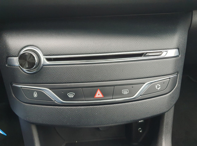 Peugeot 308 1.6 BlueHDi Blue Lease Executive PANO/NAVI/PDC/CRUISE/CLIMA/LMV