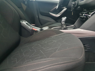 Peugeot 2008 1.2 PureTech Style PANO/NAVI/CLIMA/CRUISE/PDC