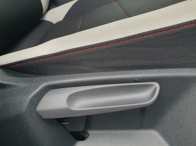 Volkswagen T-Roc 1.5 TSI Sport CARPLAY/LED/ACRUISE/CLIMA