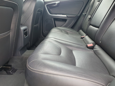 Volvo V60 2.0 T4 Polar+ NAVI/PDC/LEDER/CRUISE/CLIMA/LMV