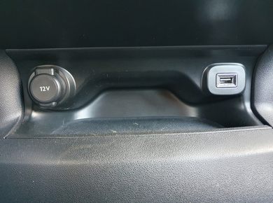 Citroën C4 Cactus 1.2 PureTech Business NAVI/PDC/CRUISE/LMV