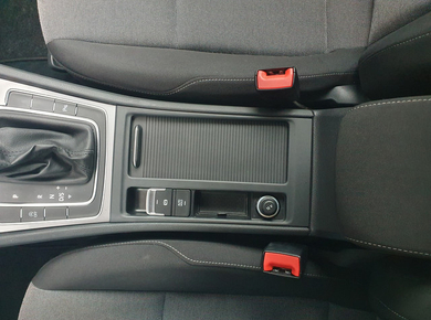 Volkswagen Golf Variant 1.6 TDI Trendline NAVI/CRUISE/TRHAAK/CLIMA