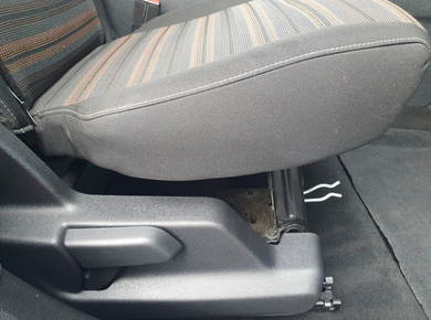 Opel Combo Tour 1.2 Turbo L1H1 Edition PANO/CRUISE/CARPLAY/TRHAAK/LMV