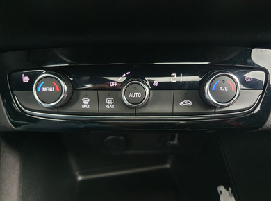 Opel Corsa 1.2 GS Line PANO/NAVI/LED/TRHAAK/LMV/CAMERA