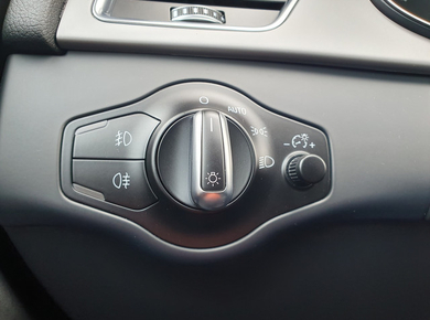 Audi A4 Avant 1.8 TFSI Business Edition PDC/XENON/NAVI/CRUISE/CLIMA/LMV