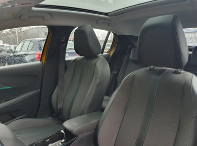 Peugeot 208 1.2 PureTech Allure NAVI/CRUISE/AIRCO/LMV