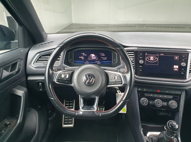 Volkswagen T-Roc 1.5 TSI Sport CARPLAY/LED/ACRUISE/CLIMA