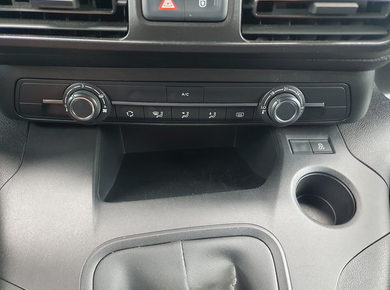 Opel Combo Tour 1.2 Turbo L1H1 Edition PDC/CARPLAY/AIRCO/CRUISE