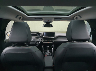 Peugeot 208 1.2 PureTech Allure NAVI/CRUISE/AIRCO/LMV