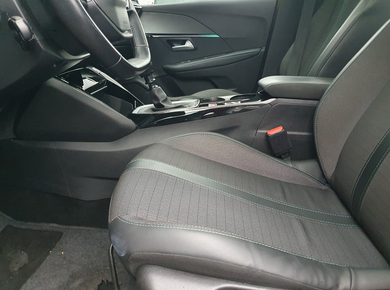 Peugeot 208 1.2 PureTech Allure NAVI/CRUISE/AIRCO/LMV