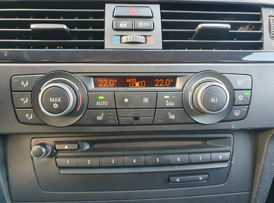 BMW 3 Serie Touring 320d ALLEEN EXPORT! NAVI/CRUISE/CLIMA/STOELVERW