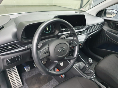 Hyundai Bayon 1.0 T-GDI Comfort Smart NAVI/PDC/CRUISE/CLIMA/LMV
