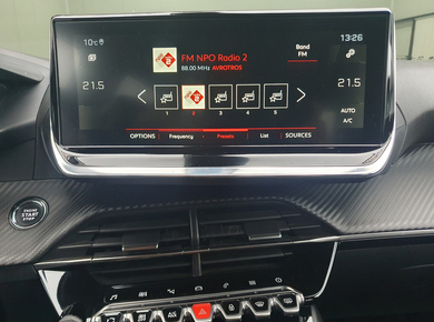 Peugeot 2008 1.2 PureTech Blue Lease Allure NAVI/TRHAAK/CRUISE/CAMERA/PDC